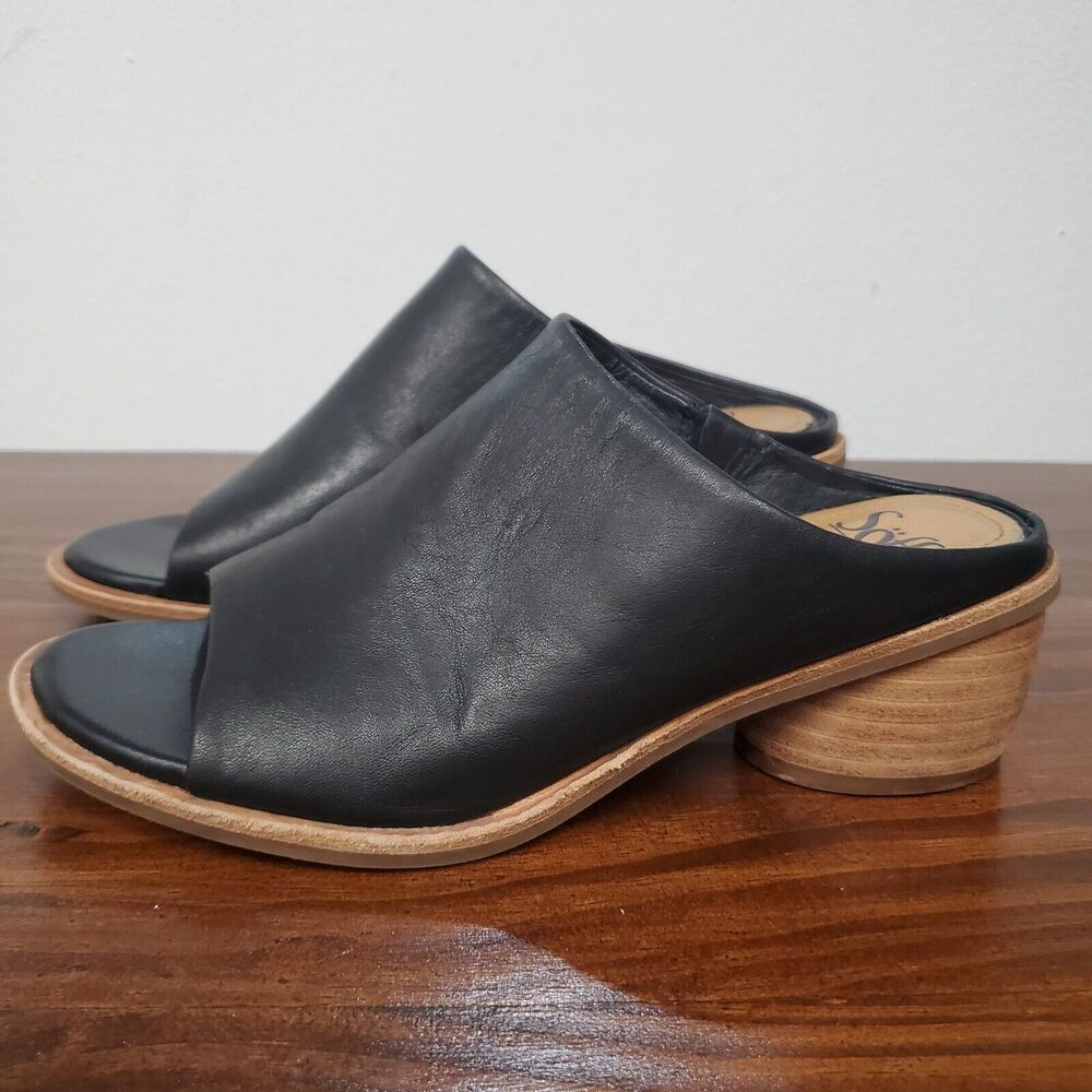 Sofft Black Sandals with Wooden Heel and Modern Design